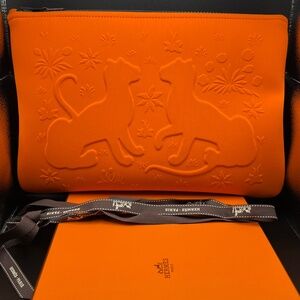 HERMÉS Neobain Les Leopards case  (Brand New! Never Used)